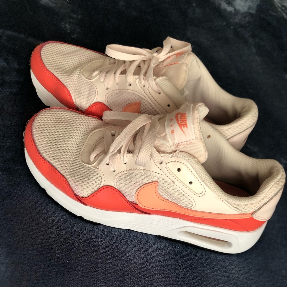 Nike women’s size 7.5